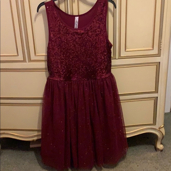 Knitworks Other - Knee length red sparkly dress